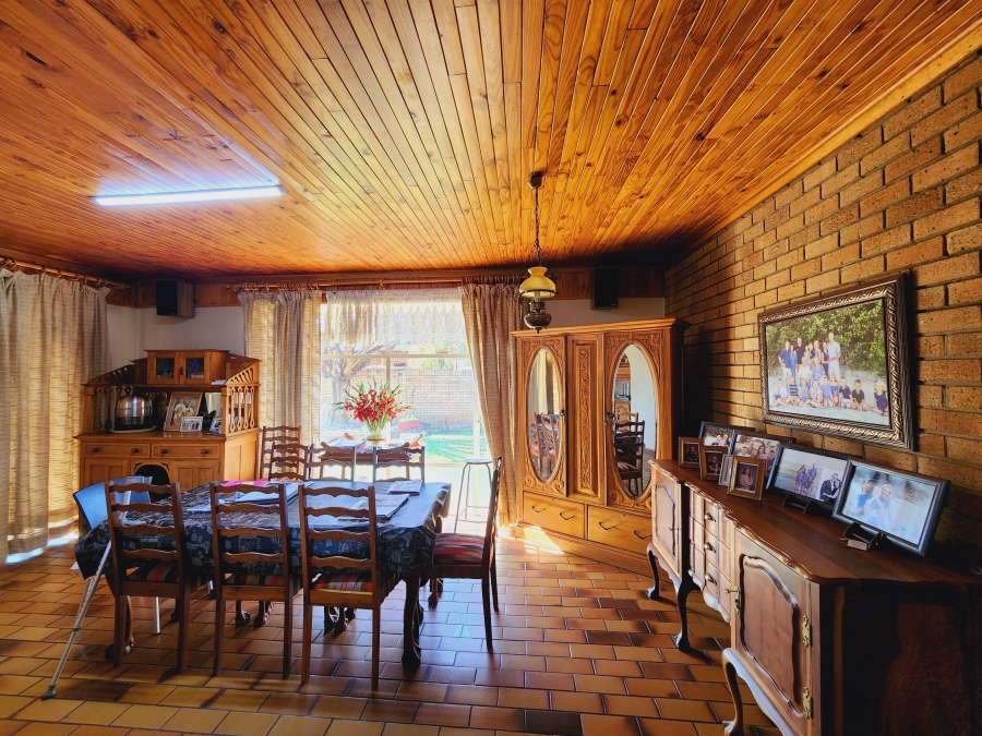 4 Bedroom Property for Sale in Heilige Akker North West